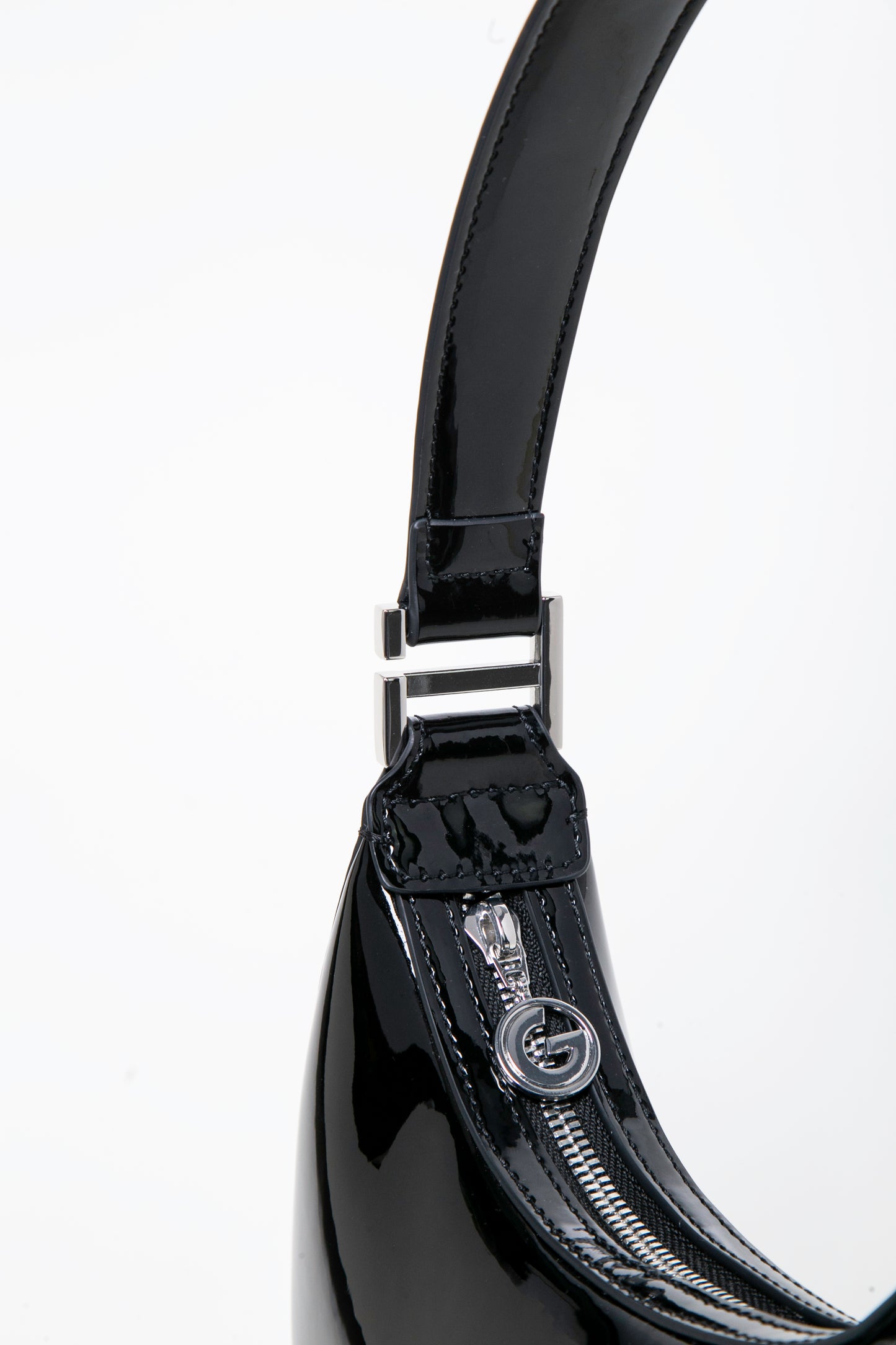 REGINA (BLACK)