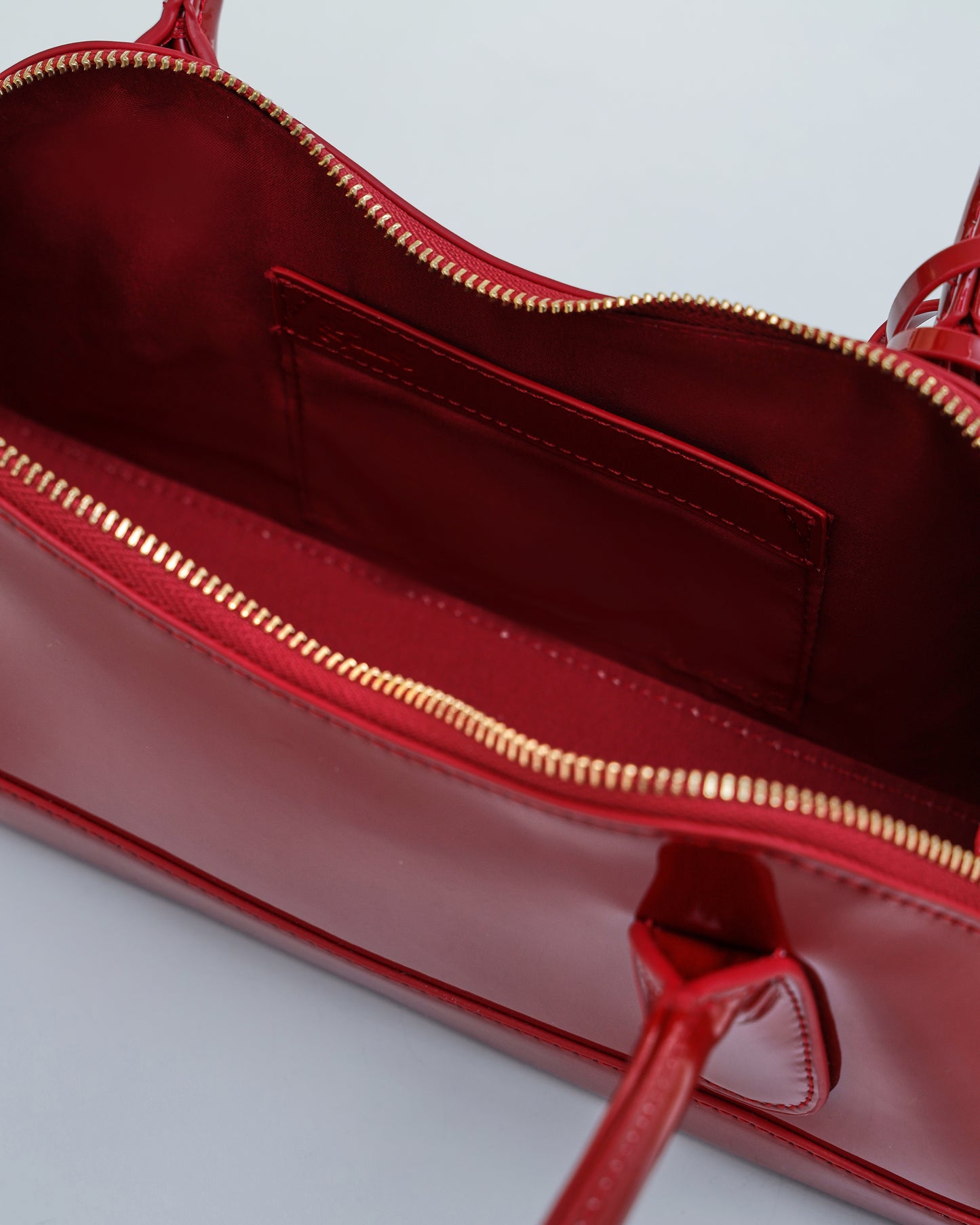 KAIA (RED)