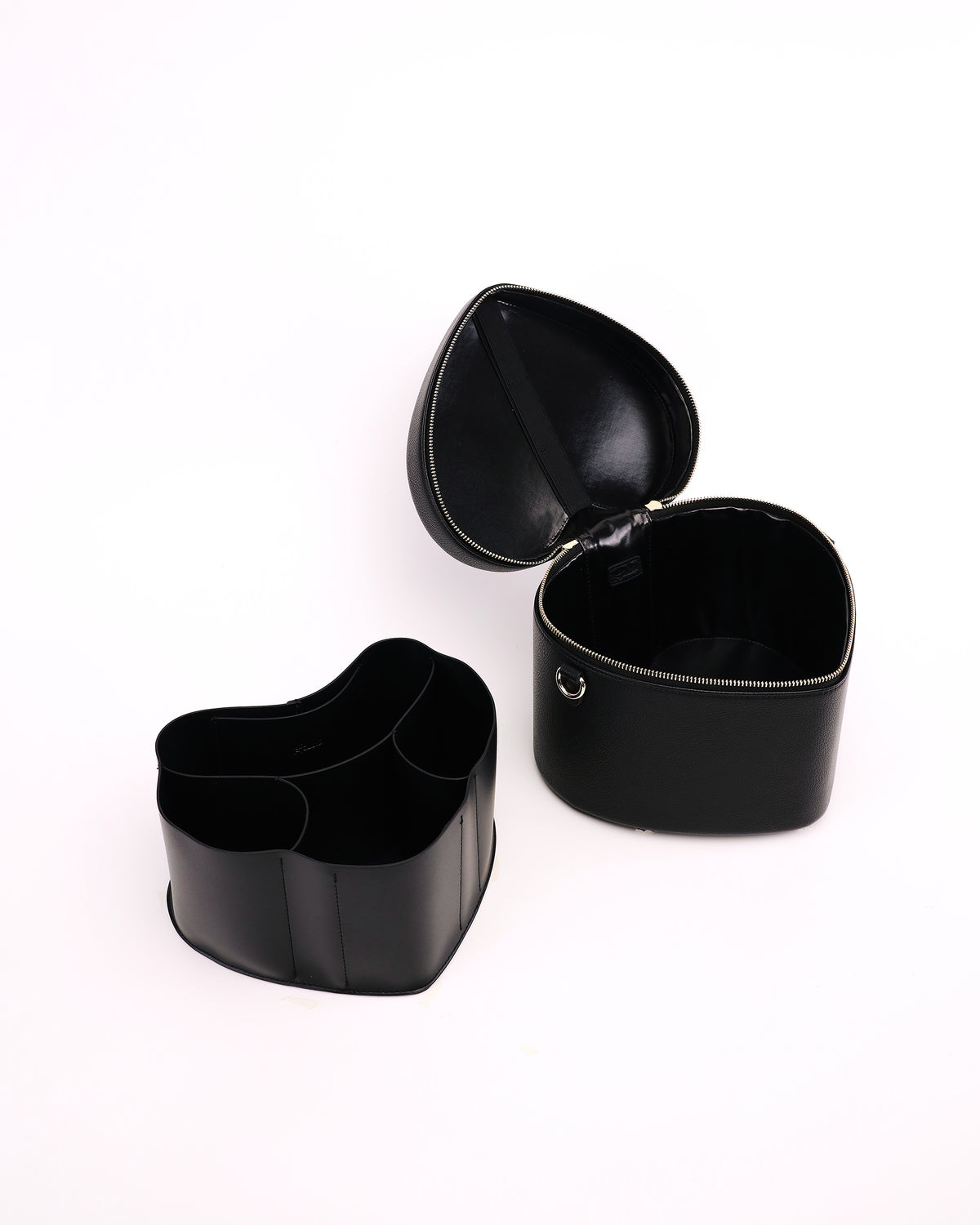 Open GALS Lovette Vanity Case Large in Onyx with its removable organiser placed beside the case