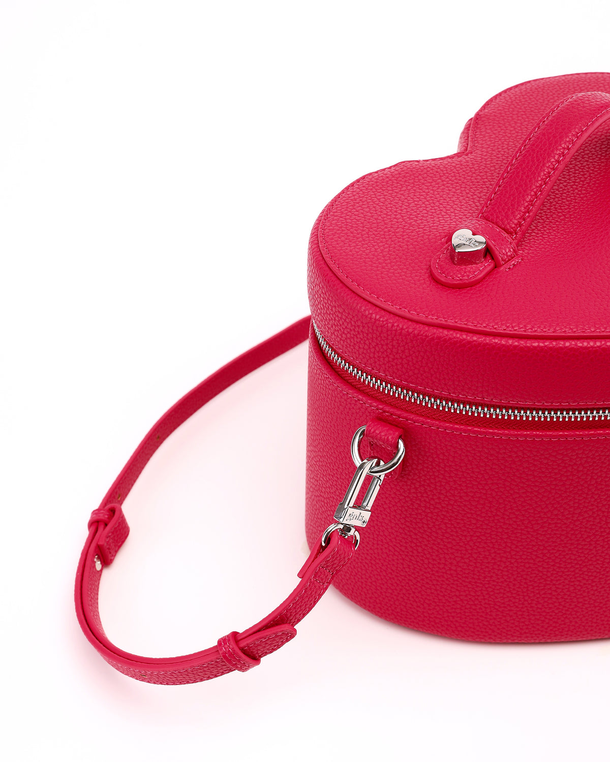 Close-up of the strap attachment and hardware on GALS Lovette Vanity Case Large in Berry Pink