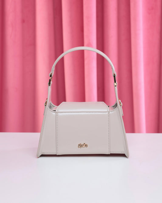 HERA (IVORY)