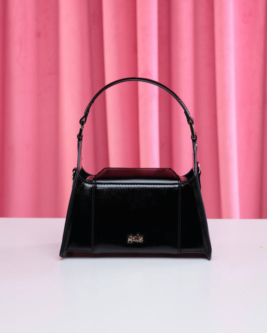 HERA (JET BLACK)