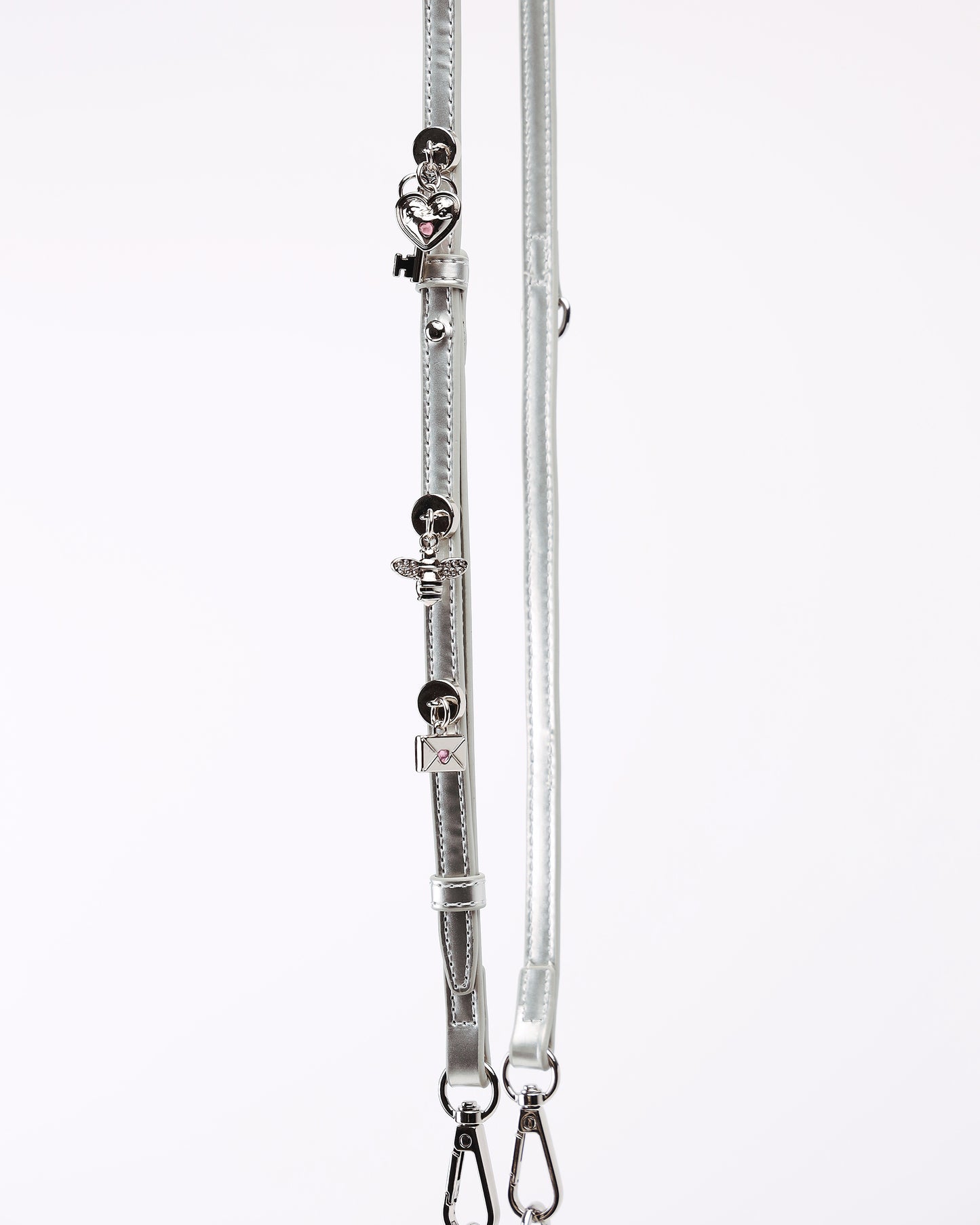 GALS CHARM LOOP (METALLIC)