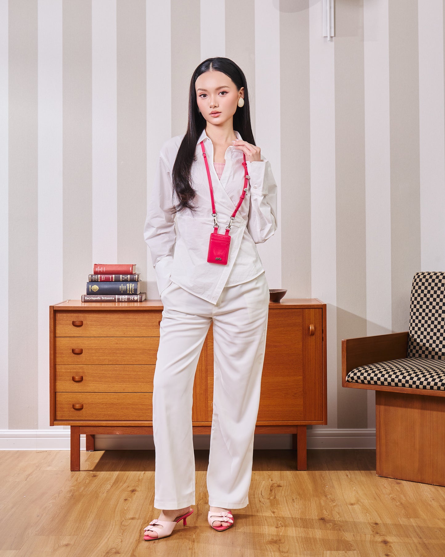 GALS CHARM LOOP (ROSEBERRY)